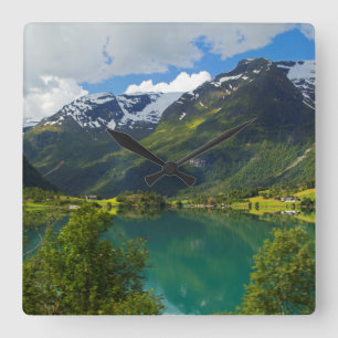 Reloj Cuadrado Lago Floen pintoresco, Noruega