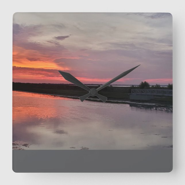 RELOJ CUADRADO LAKE SUNDOWN GLOW (Anverso)