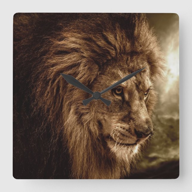 Reloj Cuadrado Lion against stormy sky (Anverso)