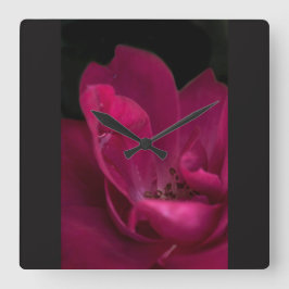 Reloj Cuadrado Lluvia en el rosa