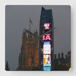 Reloj Cuadrado ¡Loco! New York City resuelve Londres