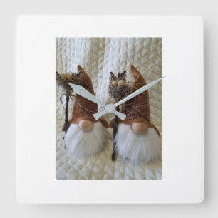 RELOJ CUADRADO ****LOS NAVIDADES CURAN LOS GNOMES FINALES**** REL