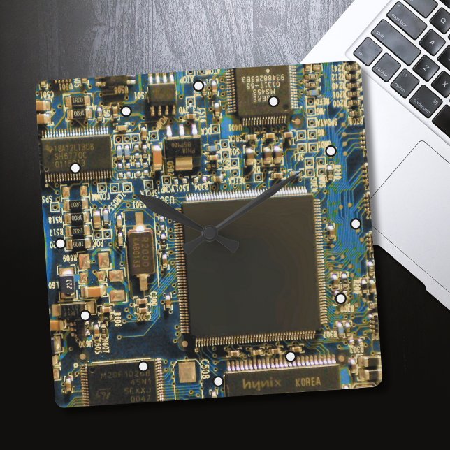 Reloj Cuadrado Macro Placa de Circuito Azul | Foto de PCB (Subido por el creador)