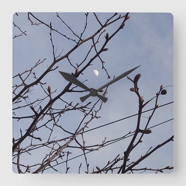 Reloj Cuadrado Media Luna en la luz del día (Anverso)