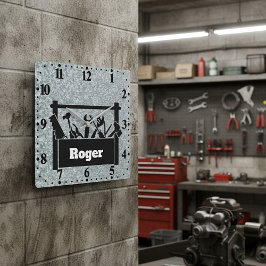 Reloj Cuadrado Metal galvanizado con caja de herramientas persona