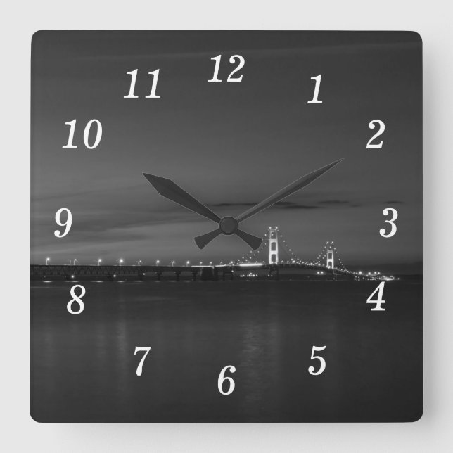 Reloj Cuadrado Mighty Mac De Noche Pano Grayscale Wall Clock (Anverso)