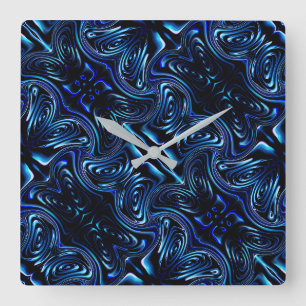 Reloj Cuadrado Mirando flores formadas y mariposa en azul oscuro