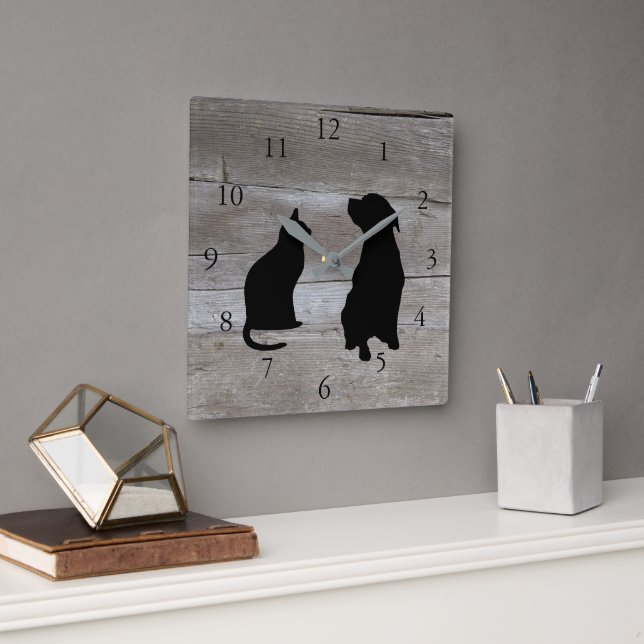 Reloj Cuadrado Modern cat dog  silhouettes pets wood background (Oficina)