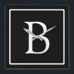 Reloj Cuadrado Monograma clásico simple | Texto negro con blanco<br><div class="desc">Mínimo y elegante.</div>