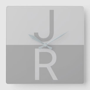 Reloj Cuadrado Monograma de iniciales modernas gris claro y gris