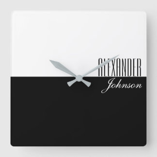 Reloj Cuadrado Monograma de nombres modernos en blanco y negro