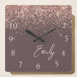 Reloj Cuadrado Monograma de Terracotta Rosa Oro Rubor Purpurina r<br><div class="desc">Terracotta y Rosa Gold - Reloj de nombres de monograma del Purpurina de chispa rosada Rubor. Esto hace que el dulce perfecto cumpleaños 16,  boda,  ducha de novia,  aniversario,  ducha de bebé o fiesta de soltera sea regalo para alguien que ama el lujo glam y los estilos de moda.</div>