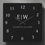 Reloj Cuadrado Monograma moderno Minimalista negro y blanco<br><div class="desc">Presentamos nuestra Colección de Monogramas Modernos Minimalistas en Blanco y Negro: Adopte la simplicidad y la sofisticación con nuestros diseños minimalistas, curados para elevar su estilo sin esfuerzo. Esta colección, elaborada con gran interés para la estética moderna, presenta elegantes diseños en blanco y negro acentuados por monogramas personalizados. Desde papel...</div>