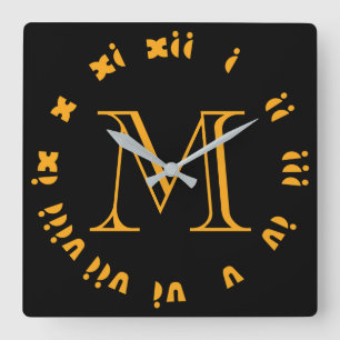 Reloj Cuadrado Monograma Naranja Grasa Números romanos en blanco 