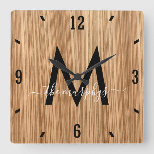 Reloj Cuadrado Monograma rústico de la granja de madera de pino
