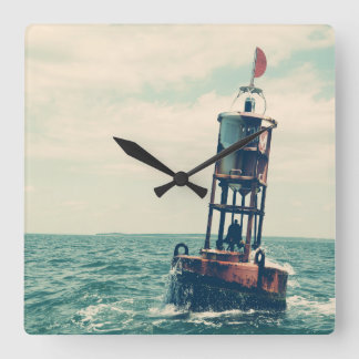Reloj Cuadrado Montauk Salvage Co. Buoy Wall Clock