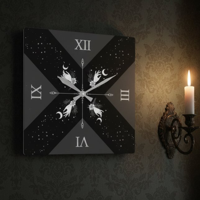 Reloj Cuadrado Moody Black Silver Witchy Goth Home Décor (Introduce an element of mystery and gothic elegance with a stunning witchy clock)