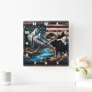 Reloj Cuadrado Moose by Lake with Mountain and Flag Background