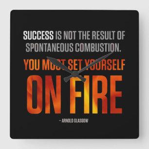 Reloj Cuadrado Motivación de entrenamiento de gimnasio de constru