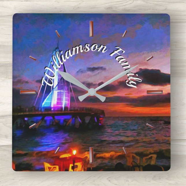 Reloj Cuadrado Muelle de la Familia Los Muertos 1182 (Subido por el creador)