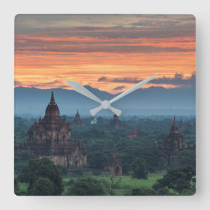 Reloj Cuadrado Myanmar, el amanecer de Bagan
