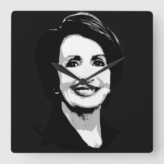 Reloj Cuadrado Nancy Pelosi hace frente
