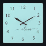 Reloj Cuadrado Nombre de ondulación del monograma del guión Verde<br><div class="desc">Reloj de nombres de monograma de escritura Verde azulada azul Aqua. Esto hace que el dulce perfecto cumpleaños 16,  boda,  ducha de novia,  aniversario,  ducha de bebé o fiesta de soltera sea regalo para alguien que ama el lujo glam y los estilos de moda.</div>