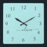 Reloj Cuadrado Nombre de ondulación del monograma del guión Verde<br><div class="desc">Reloj de nombres de monograma de escritura Verde azulada azul Aqua. Esto hace que el dulce perfecto cumpleaños 16,  boda,  ducha de novia,  aniversario,  ducha de bebé o fiesta de soltera sea regalo para alguien que ama el lujo glam y los estilos de moda.</div>