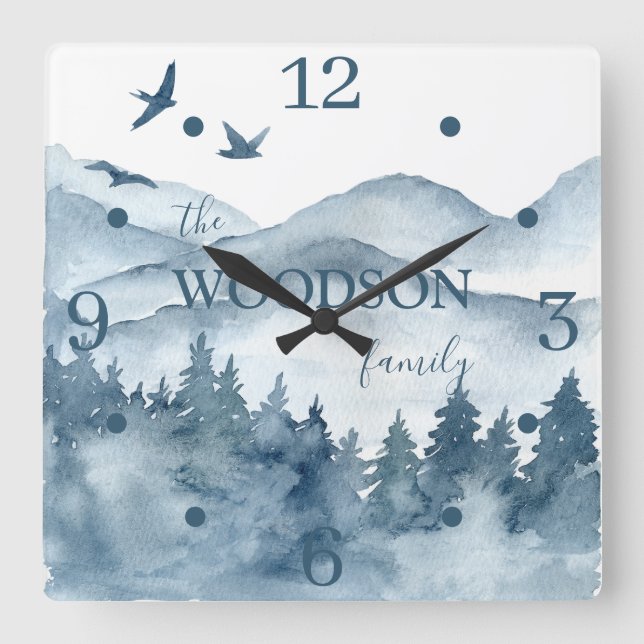Reloj Cuadrado Nombre familiar personalizado Cabina Woodland (Anverso)