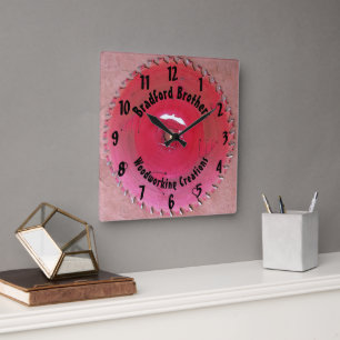 Reloj Cuadrado Nombre personalizado de la hoja de sierra roja de 