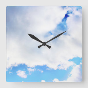 Reloj Cuadrado Nubes blancas esponjosas y cielo azul