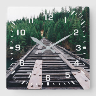 Reloj Cuadrado Números de Cuadrado Blanco / Vías del Ferrocarril