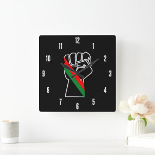 Reloj Cuadrado orgullo negro bandera panafricana roja verde puño
