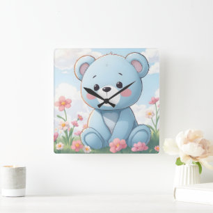 Reloj Cuadrado Osito de peluche azul lindo en jardín