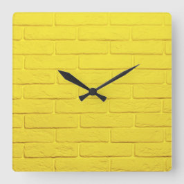 Reloj Cuadrado pared de ladrillo amarillo