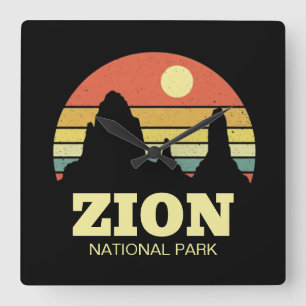 Reloj Cuadrado Parque Nacional Zion moderno en el suroeste de Uta