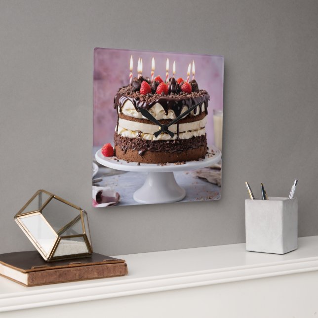 Reloj Cuadrado Pastel de cumpleaños de crema de chocolate con fre (Oficina)