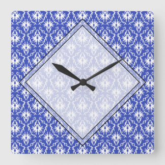 Reloj Cuadrado Patrón de damasco elegante. Azul y blanco.