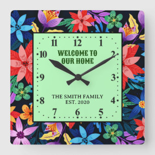 Reloj Cuadrado Patrón floral exótico con texto personalizado-6857