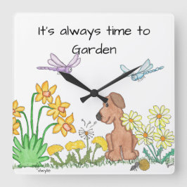 Reloj Cuadrado Perro en jardín de flores