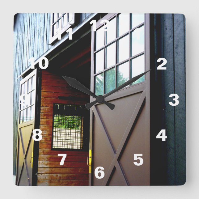 Reloj Cuadrado Perspectiva de la puerta de la barra (Anverso)