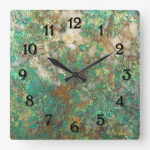Piedra Mineral Verde con Números Negros