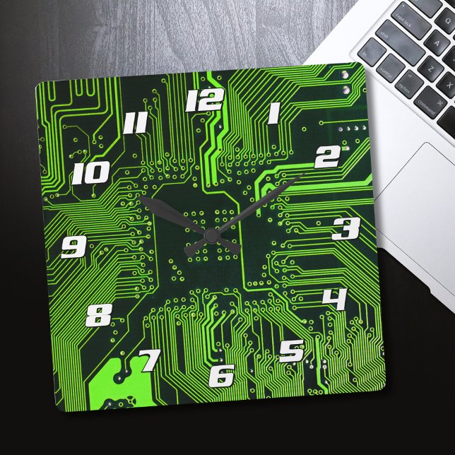 Reloj Cuadrado Placa de circuito electrónico verde del nerd de sa (Subido por el creador)