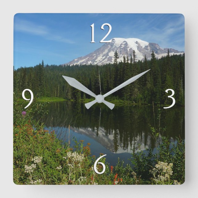 Reloj Cuadrado Reflejo del lago del Monte Rainier con flores silv (Anverso)