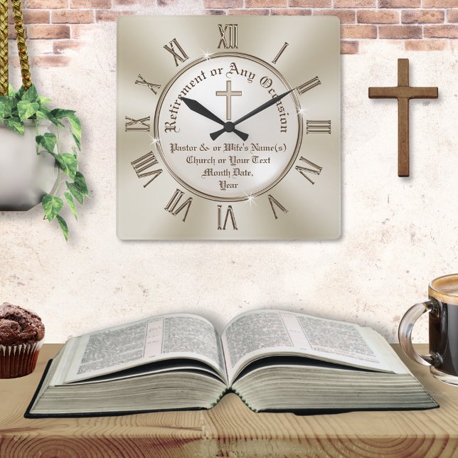 Reloj Cuadrado Regalos de jubilación para pastores o cualquier oc (Ideas for pastor retirement. Gifts for priests leaving parish. Christian retirement gifts for men.)