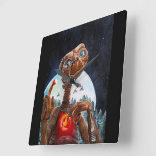 Reloj Cuadrado Retrato de Alien pintado por Alfred Fox