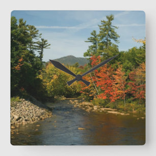 Reloj Cuadrado Río Montañas Blancas en otoño, New Hampshire
