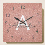Reloj Cuadrado Rosa - Rosa Nombre Monograma del Purpurina de espu<br><div class="desc">Rubor Pink - Rosa Nombre Monograma del Purpurina de espuma de oro y reloj de pared de servicio inicial. El reloj de pared es el regalo perfecto para alguien que ama el purpurina brillante rosa.</div>
