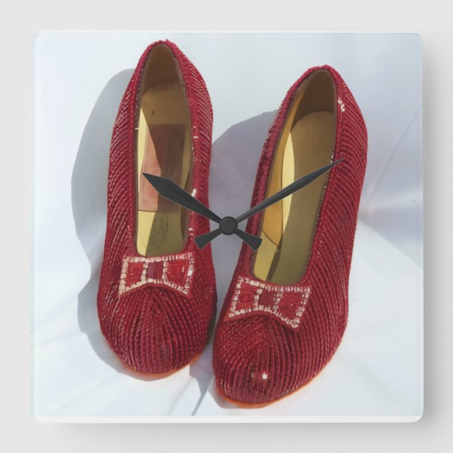 Reloj Cuadrado Ruby Red Slippers Oz Clock para el asistente que a (Anverso)