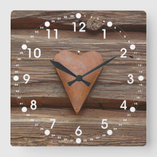 Reloj Cuadrado Rústico Corazón Viejo en Madera Log Cabin